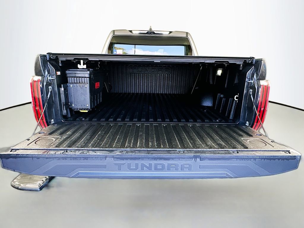 Used 2025 Toyota Tundra Platinum AWD/4WD image 27