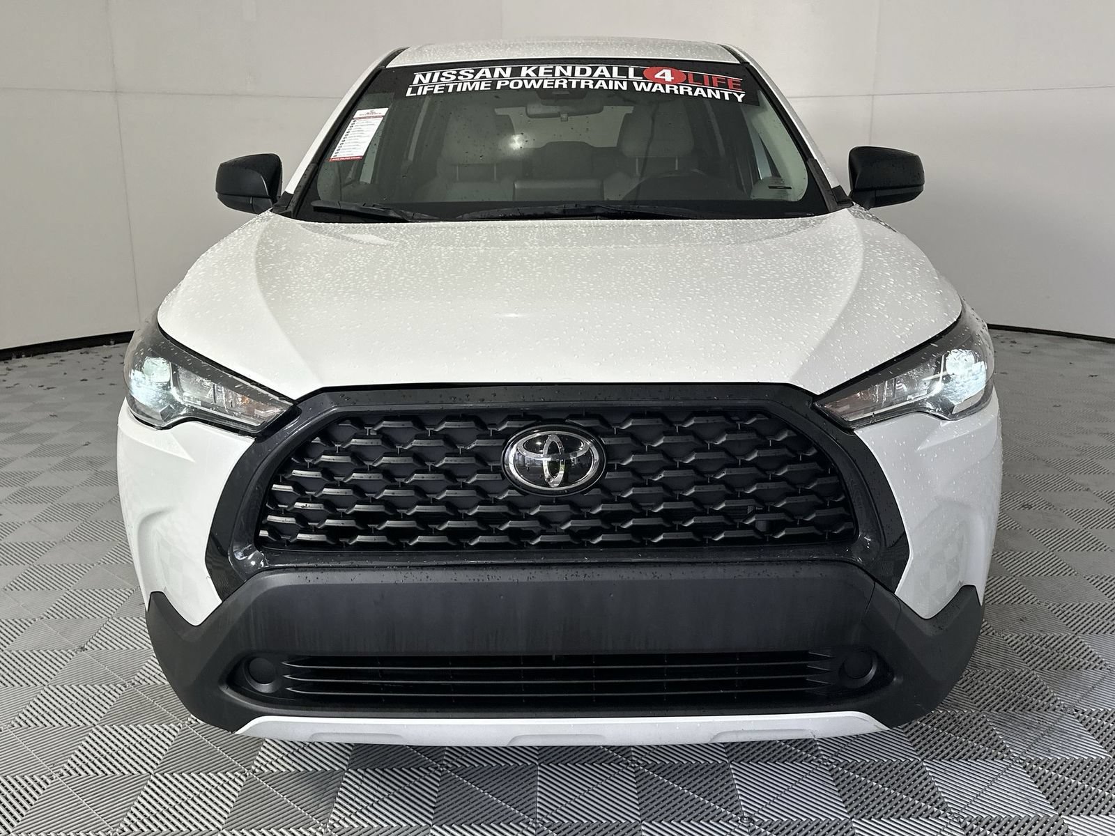 Used 2022 Toyota Corolla Cross L FWD image 3