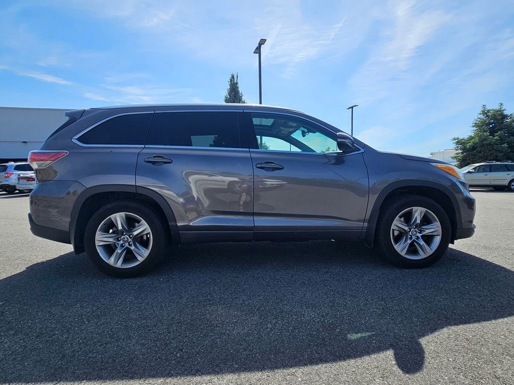 Used 2016 Toyota Highlander Limited Platinum AWD/4WD image 6