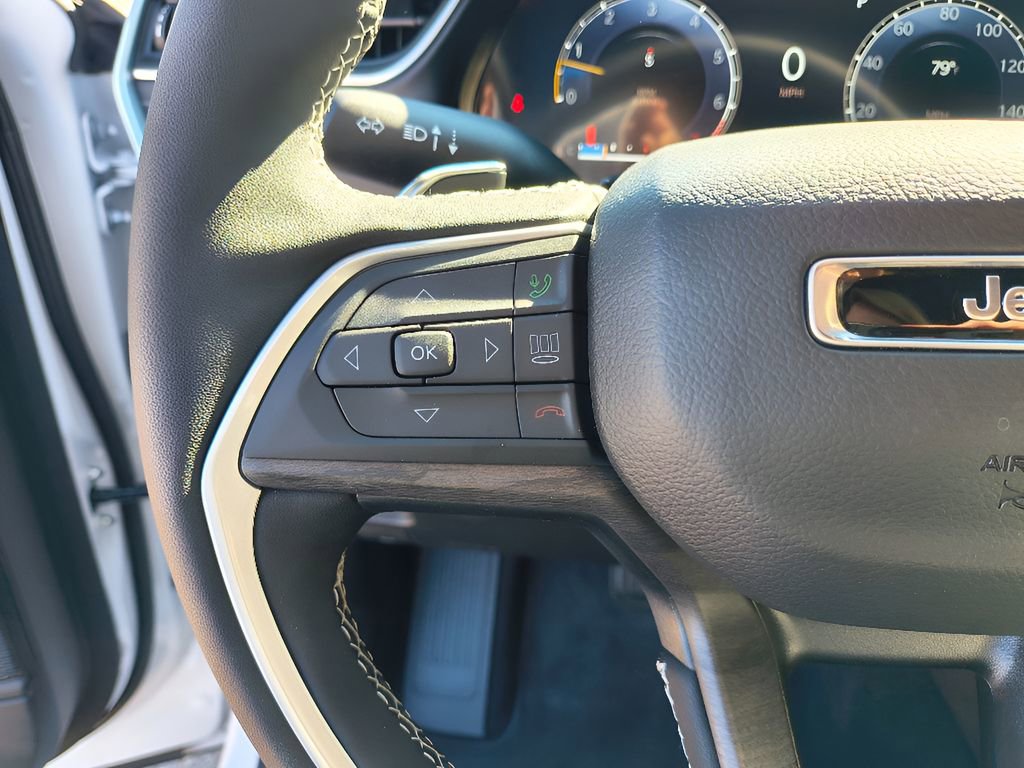 New 2025 Jeep Grand Cherokee Limited w/ Trailer Tow Package image 18