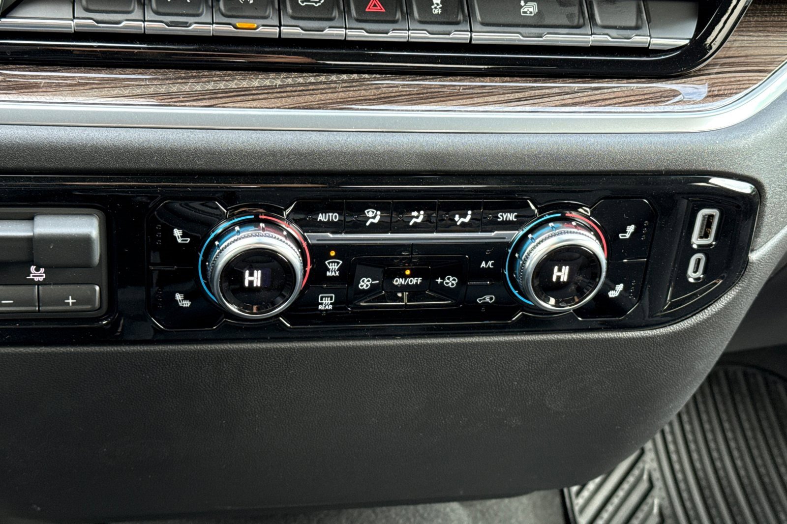 New 2026 GMC Sierra 1500 Elevation image 21