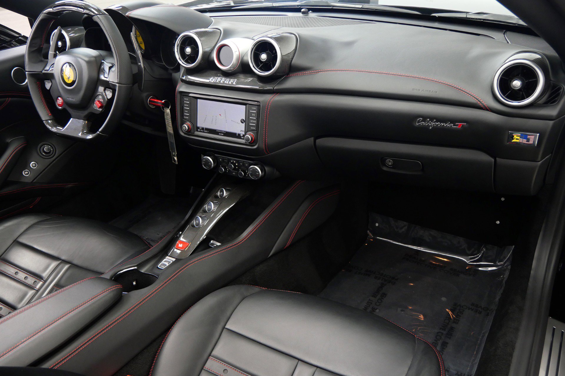 Used 2015 Ferrari California T RWD image 14