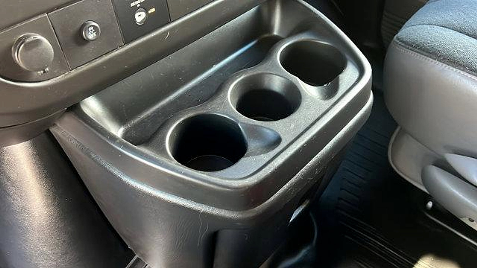 Certified 2022 Chevrolet Express 2500 RWD 2500 Regular Wheelbase WT w/ Driver Convenience Package image 22