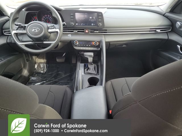 Used 2023 Hyundai Elantra SEL w/ Cargo Package image 12