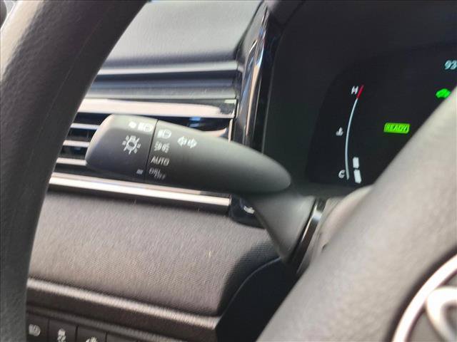 Used 2025 Toyota Camry LE FWD image 15