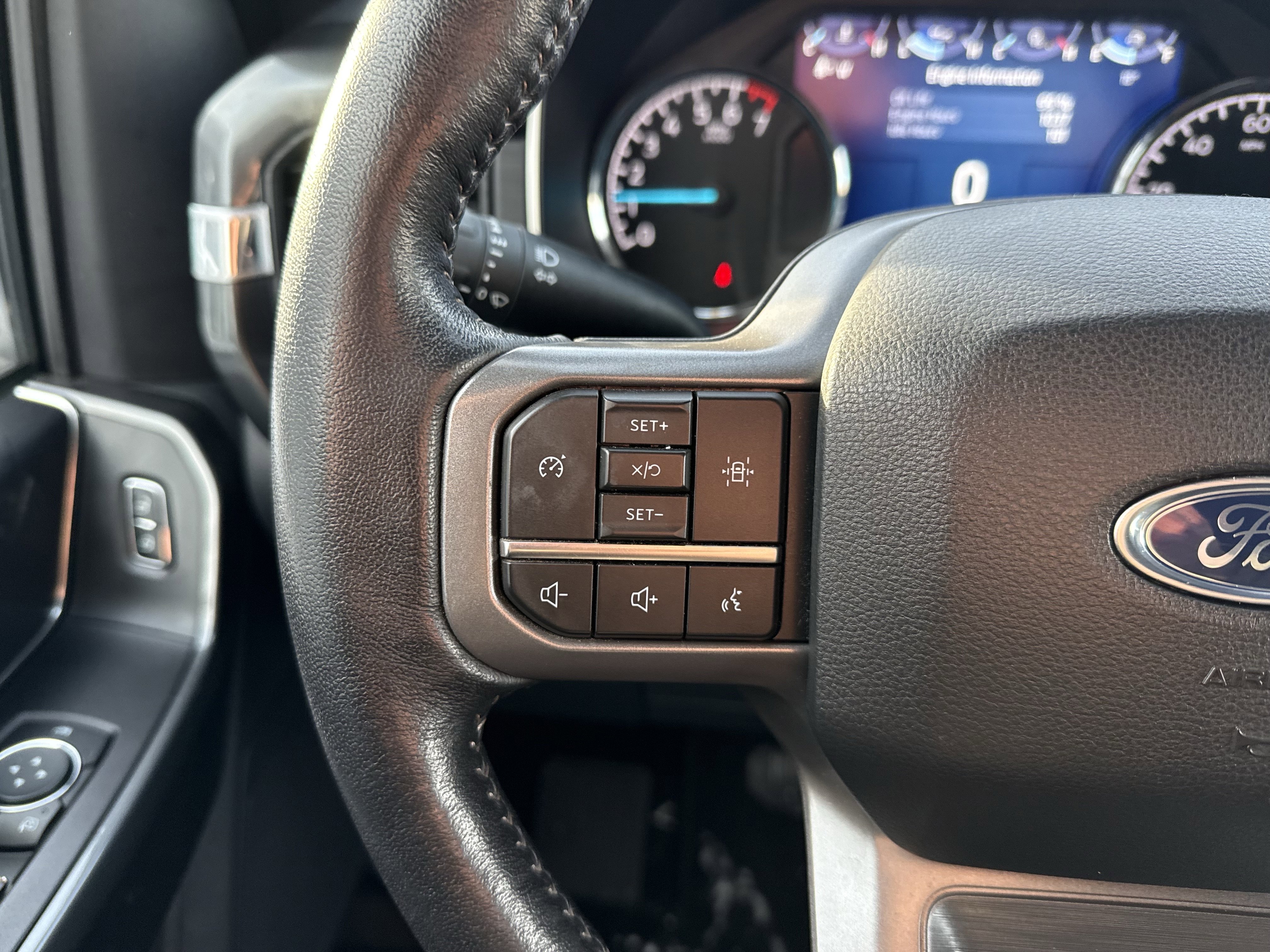 Used 2022 Ford F150 XLT w/ Equipment Group 302A High image 13