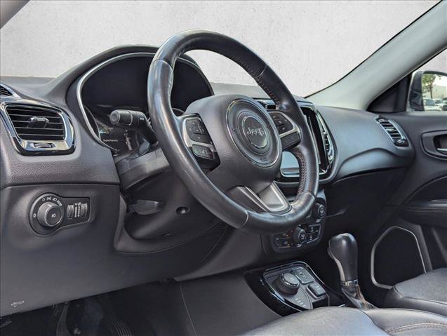Used 2018 Jeep Compass Limited AWD/4WD image 10
