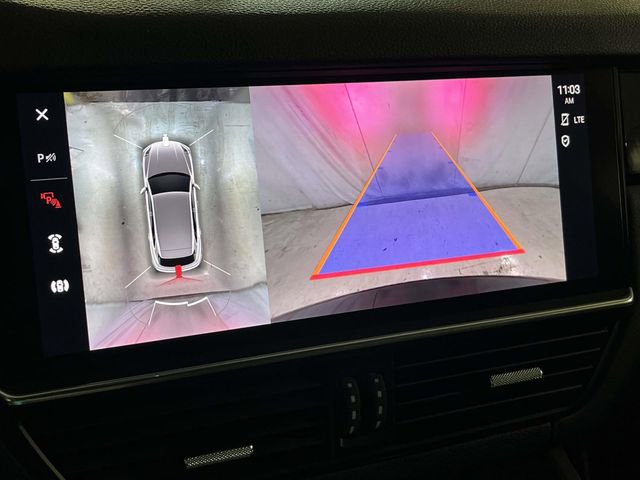 Used 2023 Porsche Cayenne w/ Premium Package image 6