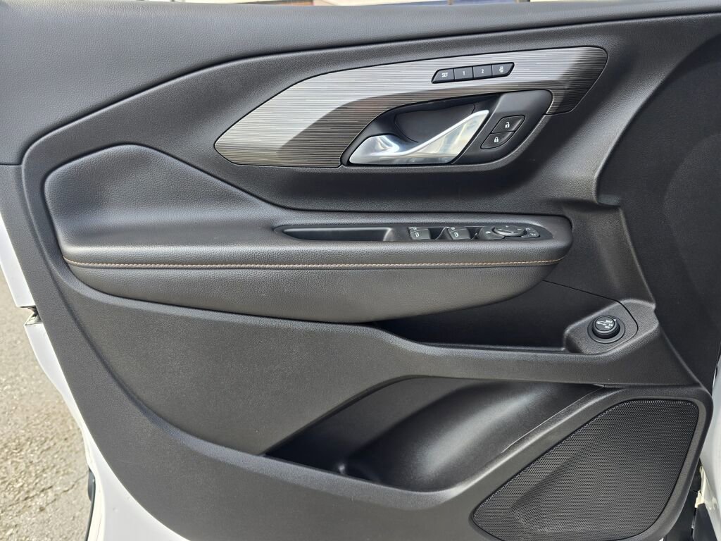 Used 2019 GMC Terrain SLT w/ Preferred Package image 19