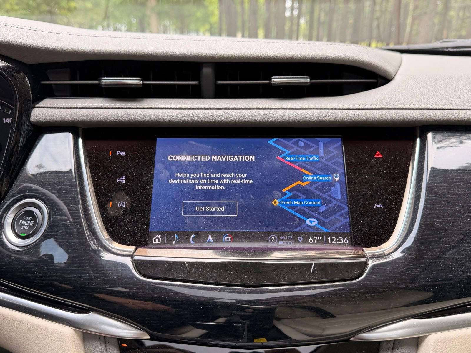 Used 2025 Cadillac XT6 Premium Luxury w/ Technology Package FWD image 4
