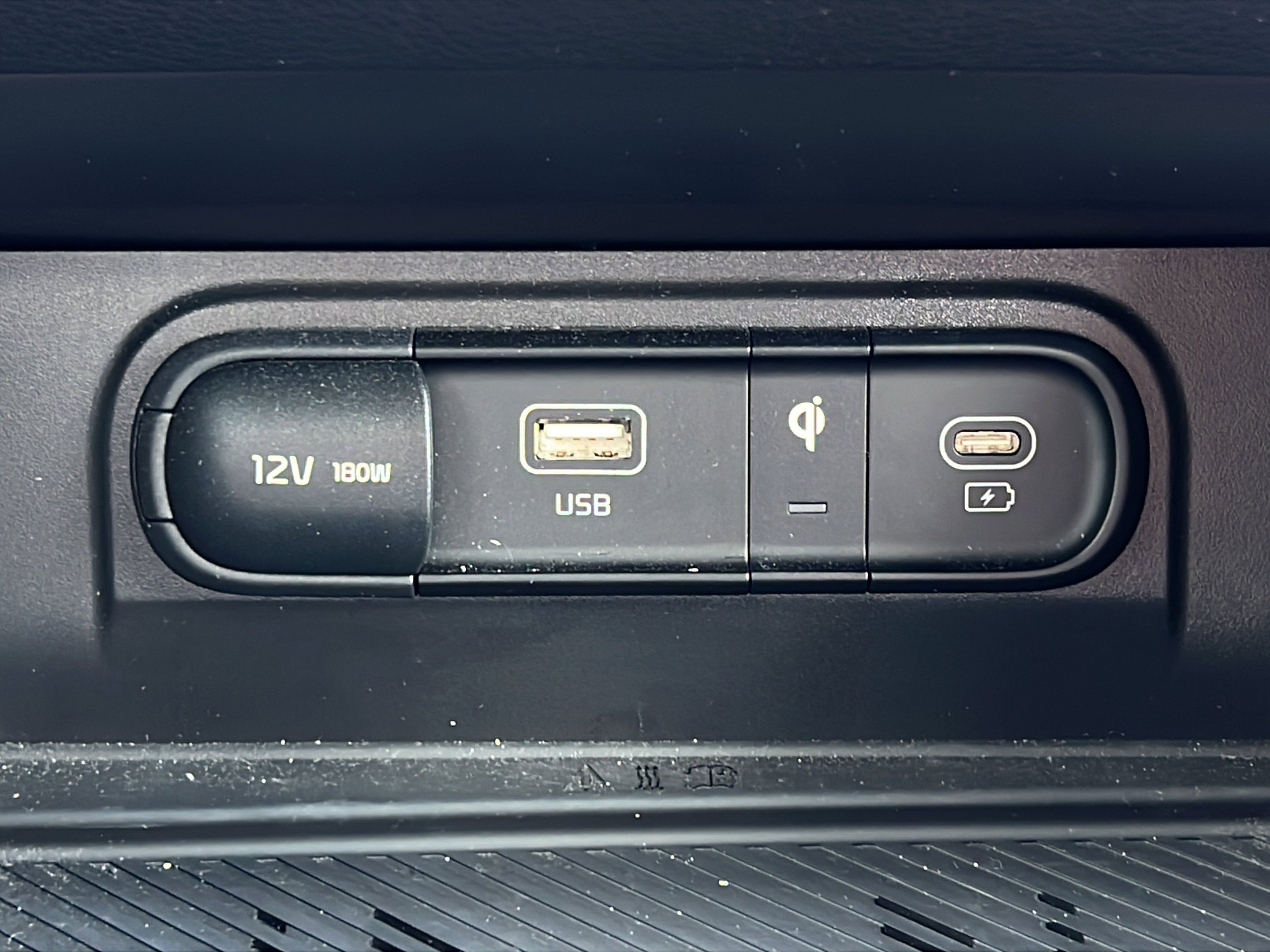 Certified 2023 Kia Sportage SX FWD image 18