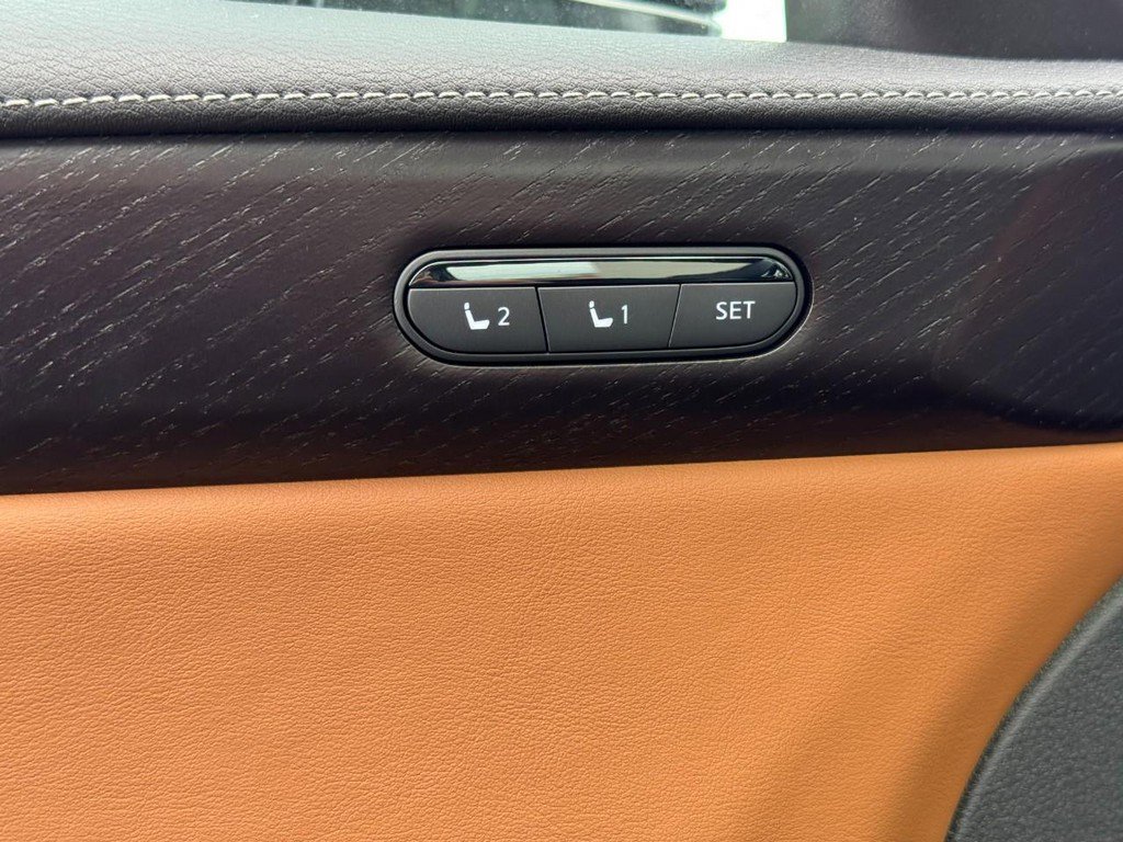 Used 2025 INFINITI QX60 Autograph w/ Cargo Package image 16