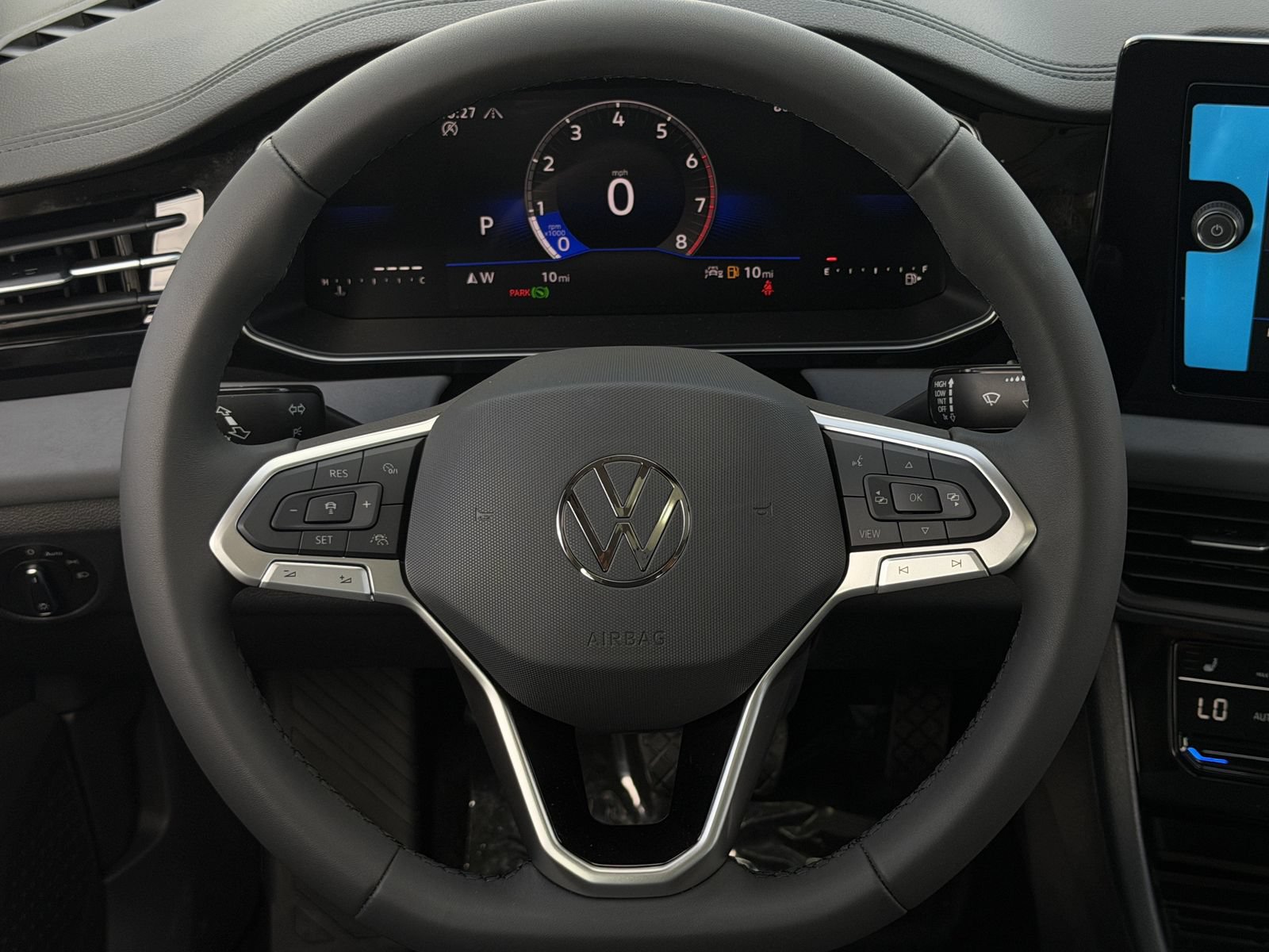 New 2026 Volkswagen Jetta SE FWD image 14