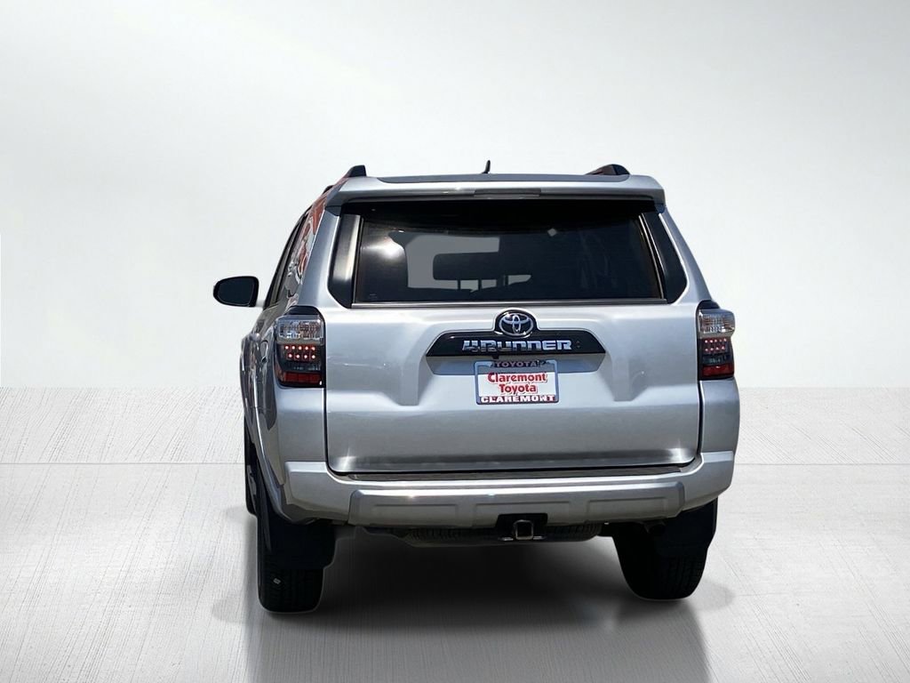 Certified 2024 Toyota 4Runner TRD Off-Road Premium w/ Moonroof Package AWD/4WD image 4