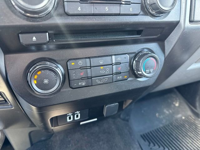 Used 2018 Ford F150 XLT w/ Equipment Group 302A Luxury AWD/4WD image 18