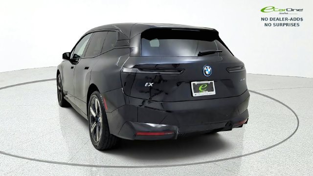 Used 2024 BMW iX xDrive50 w/ Premium Package AWD/4WD image 7