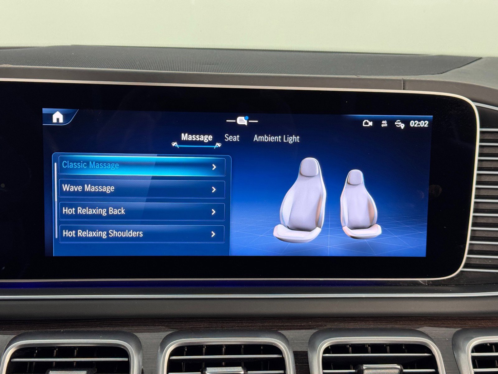 Used 2024 Mercedes-Benz GLS 63 AMG 4MATIC image 33