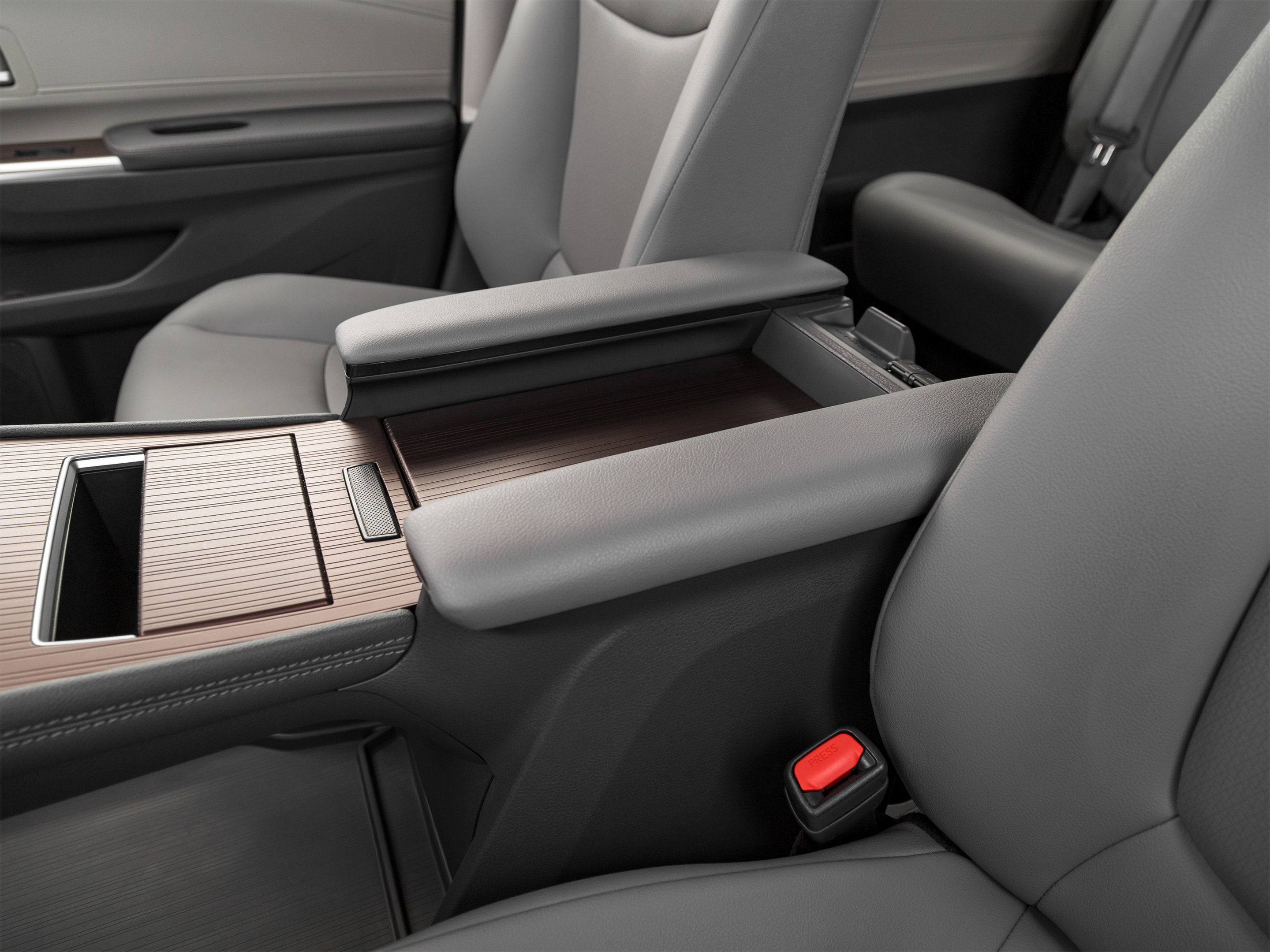 Used 2023 Toyota Sienna XLE FWD image 37