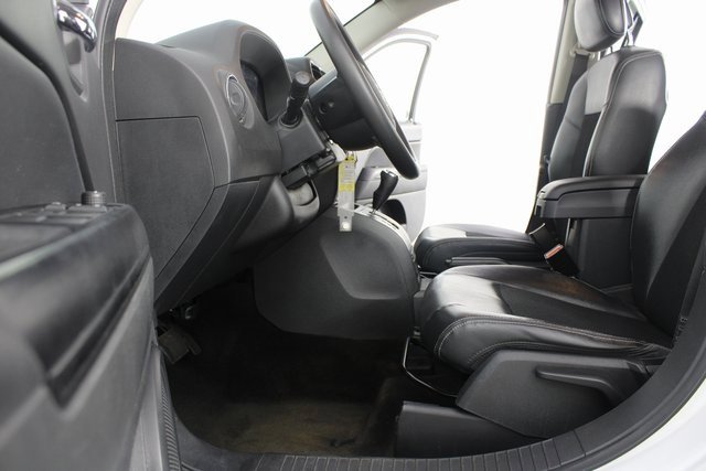 Used 2014 Jeep Compass Sport w/ Power Value Group image 13