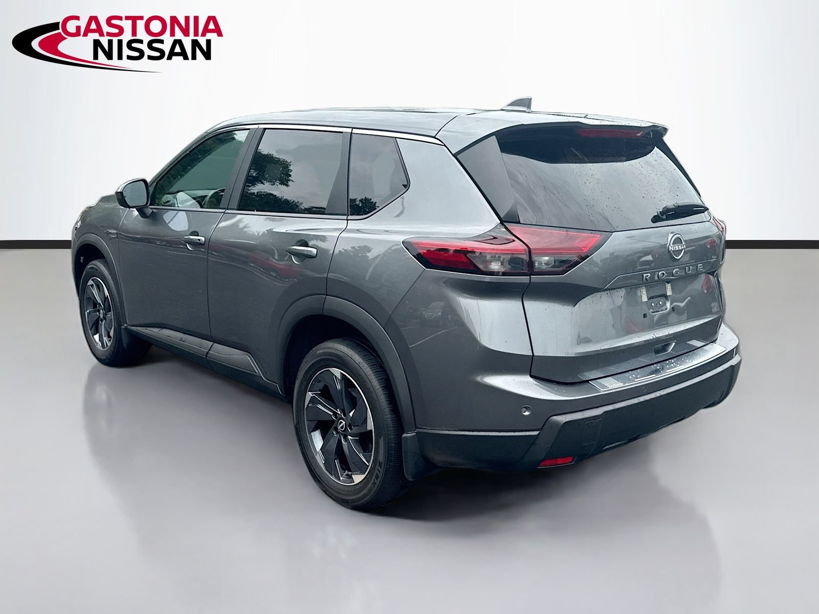 Used 2026 Nissan Rogue SV FWD image 6