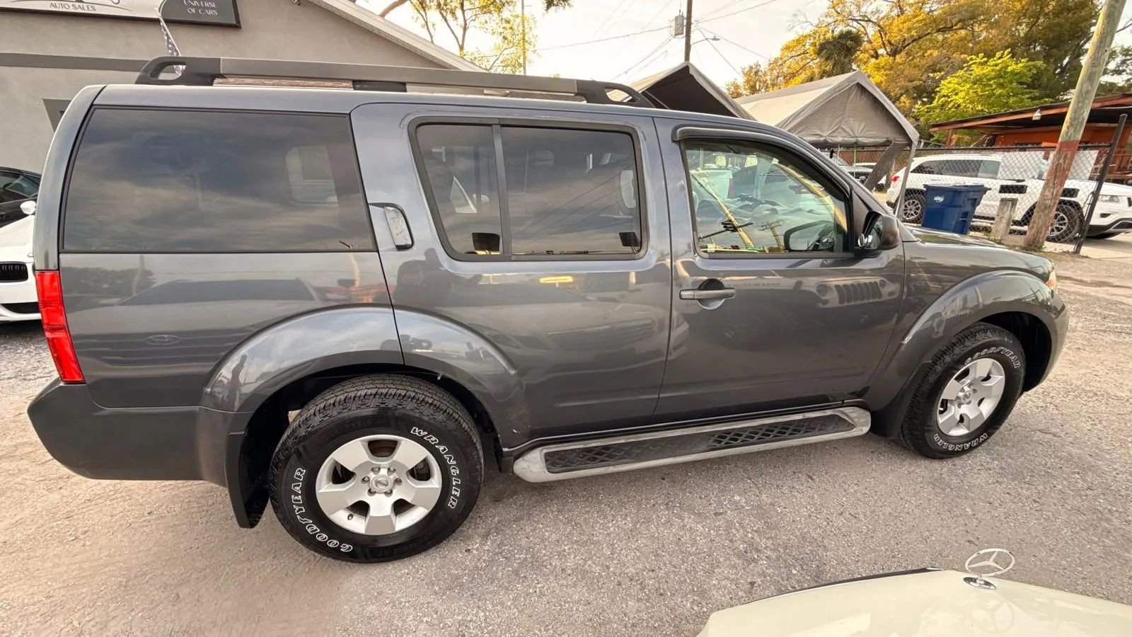 Used 2012 Nissan Pathfinder S w/ Protection Pkg image 9