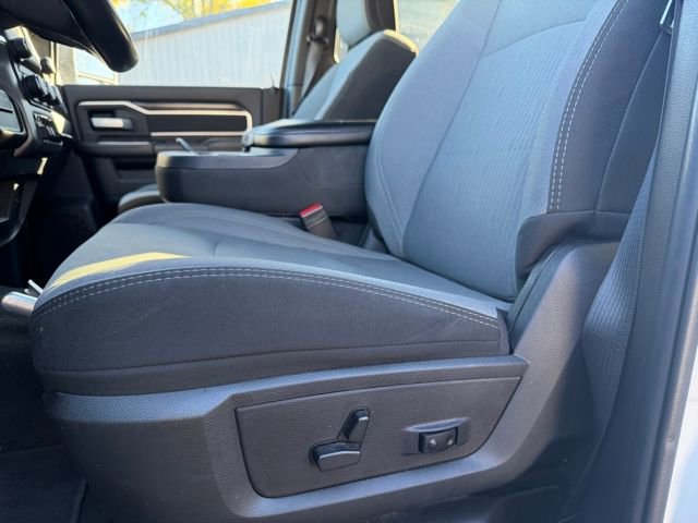 Used 2024 RAM 3500 Big Horn image 30