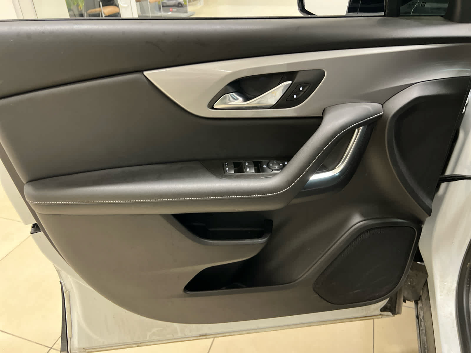 Used 2024 Chevrolet Blazer LT w/ Redline Edition FWD image 10