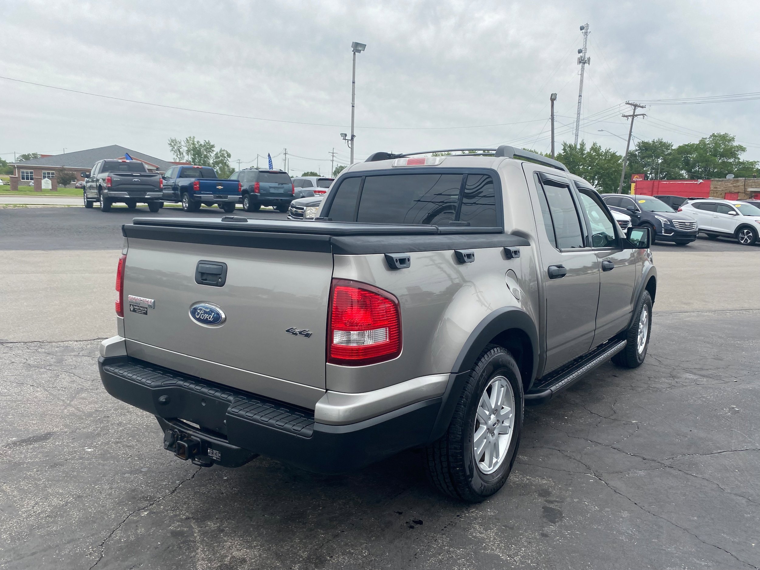 Used 2008 Ford Explorer Sport Trac XLT AWD/4WD image 5