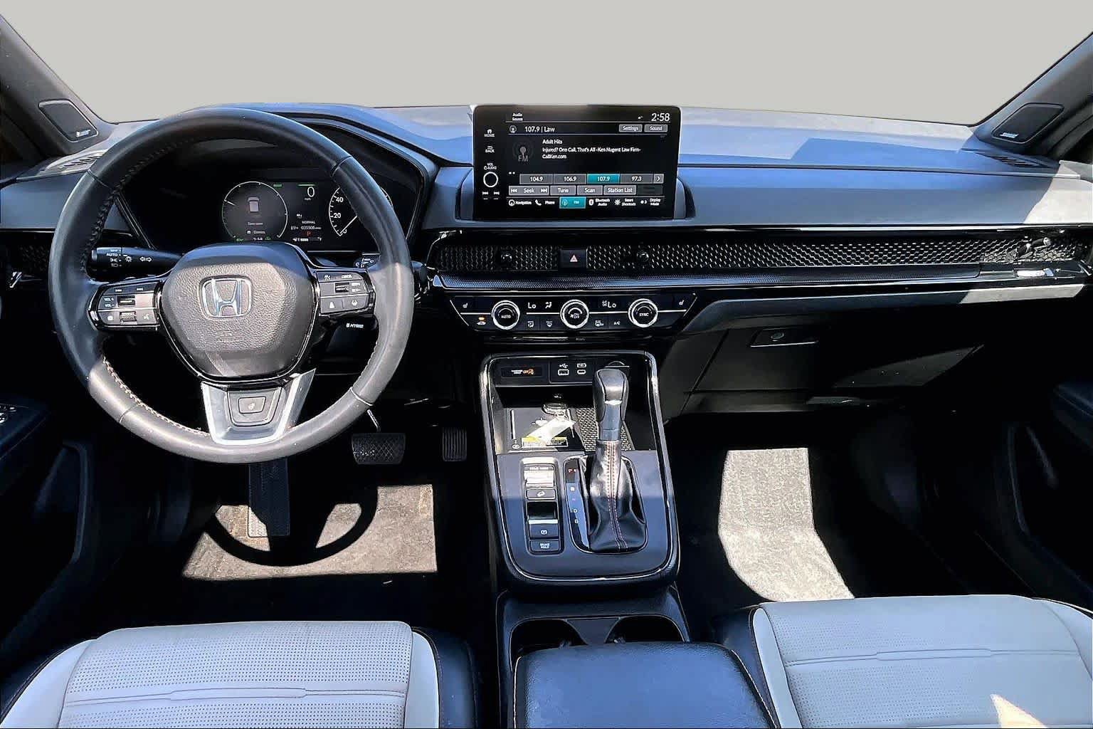 Used 2025 Honda CR-V Sport Touring image 16