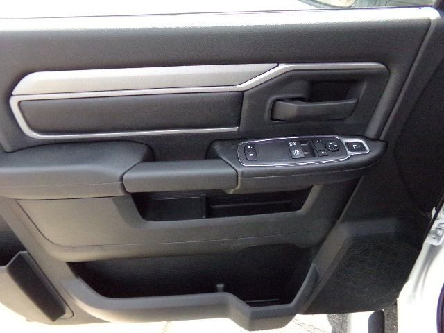 Used 2024 RAM 5500 Tradesman image 6