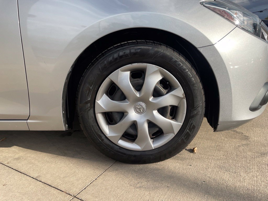 Used 2015 MAZDA MAZDA3 i Sport FWD image 29