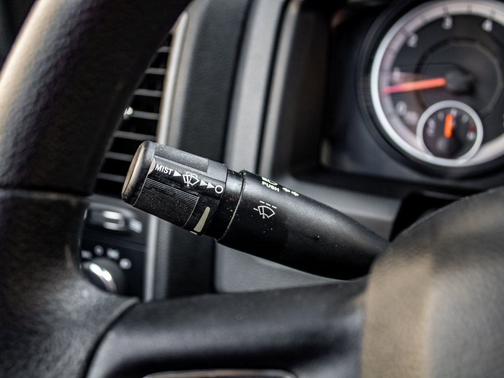 Used 2017 RAM 1500 Express image 25