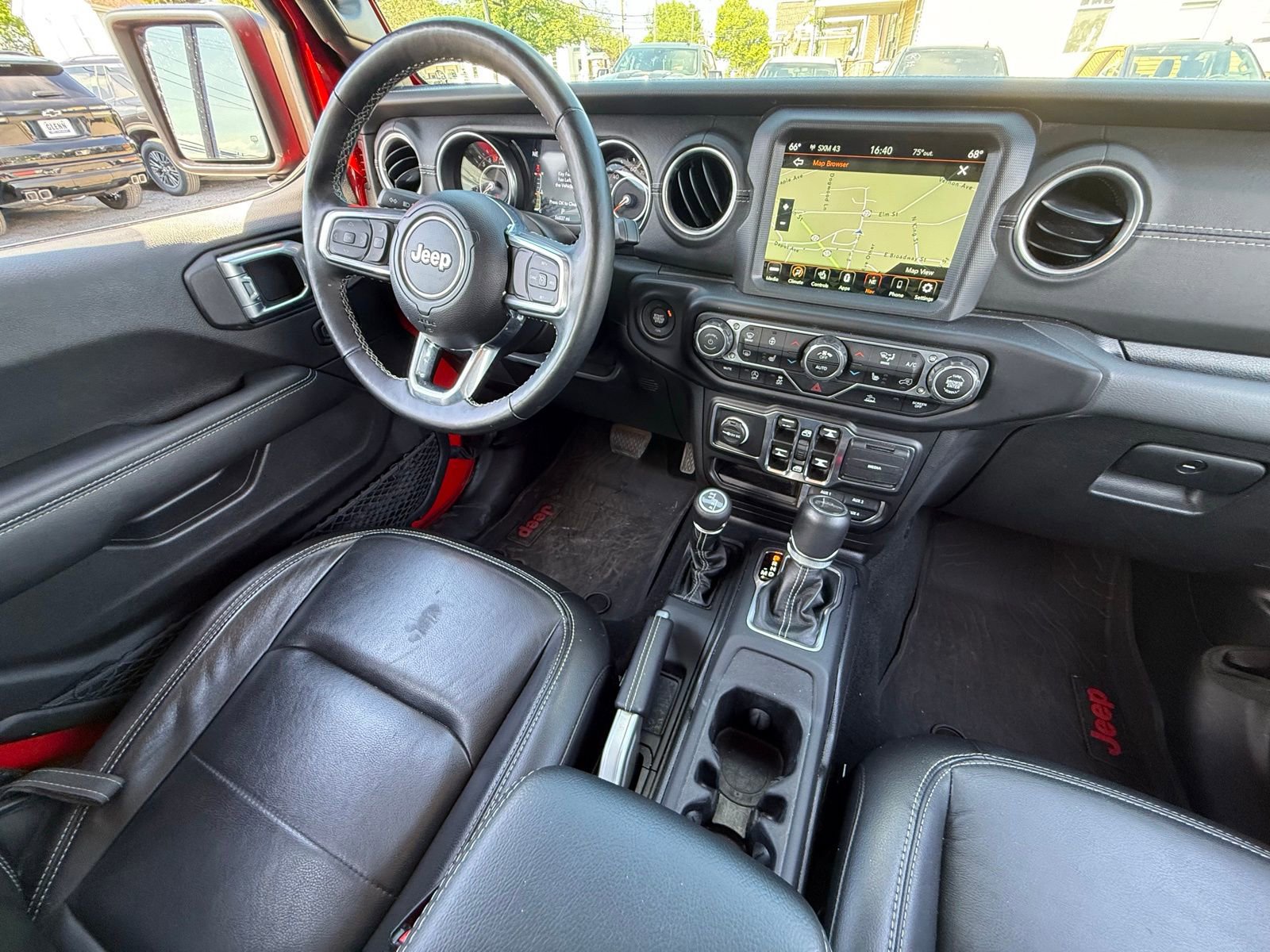 Used 2022 Jeep Gladiator Overland w/ Popular Equipment Package image 3