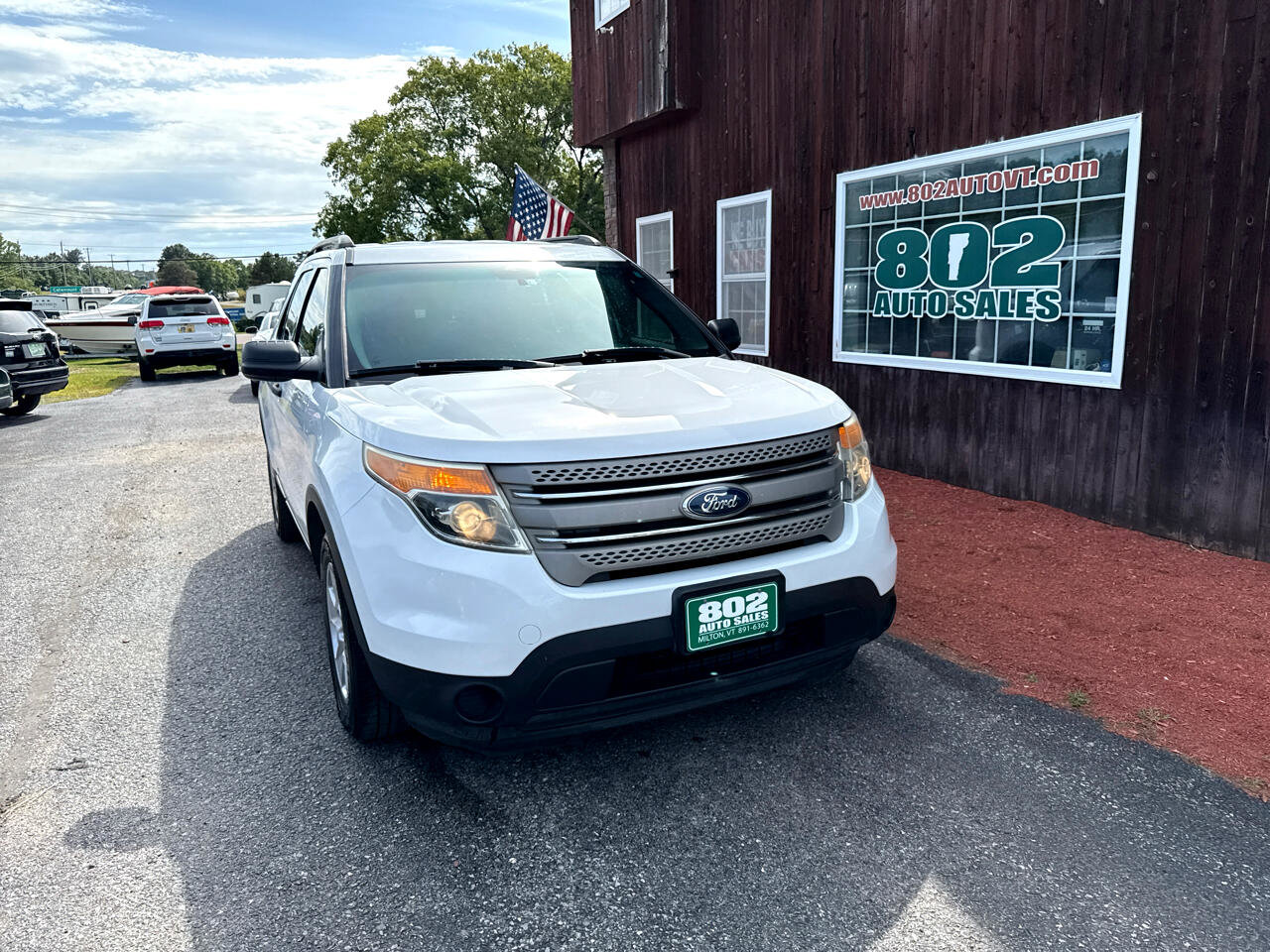 Used 2014 Ford Explorer FWD image 2