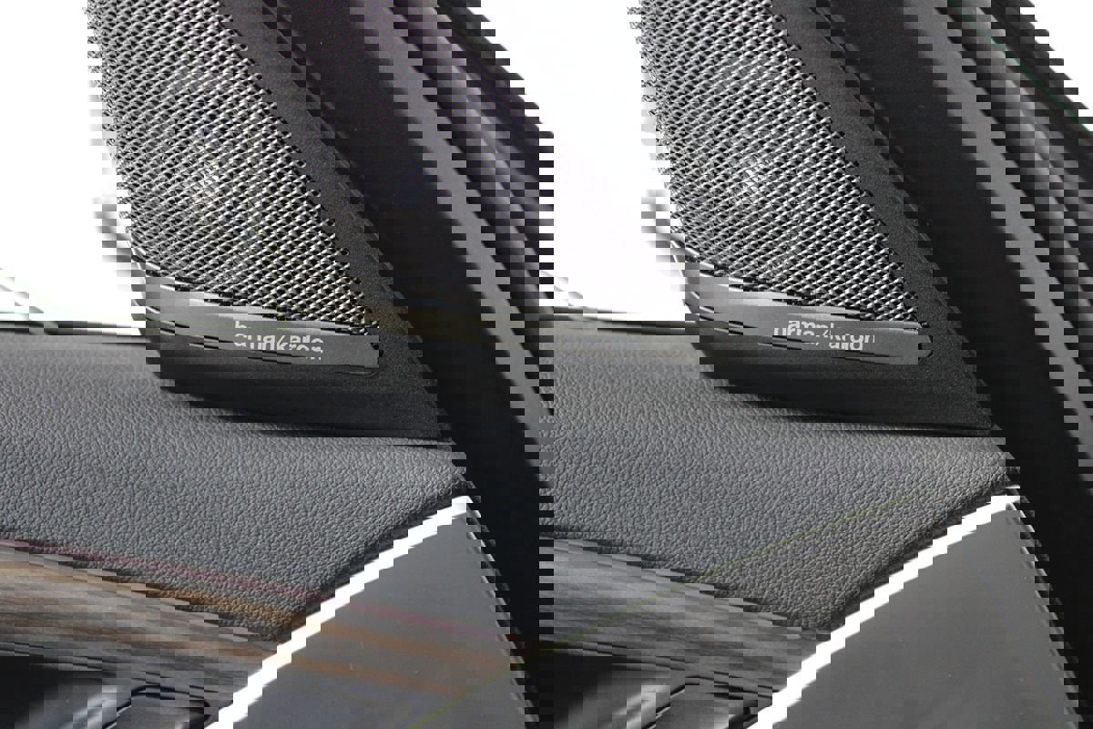 Used 2023 BMW 530e 530e w/ M Sport Package image 10