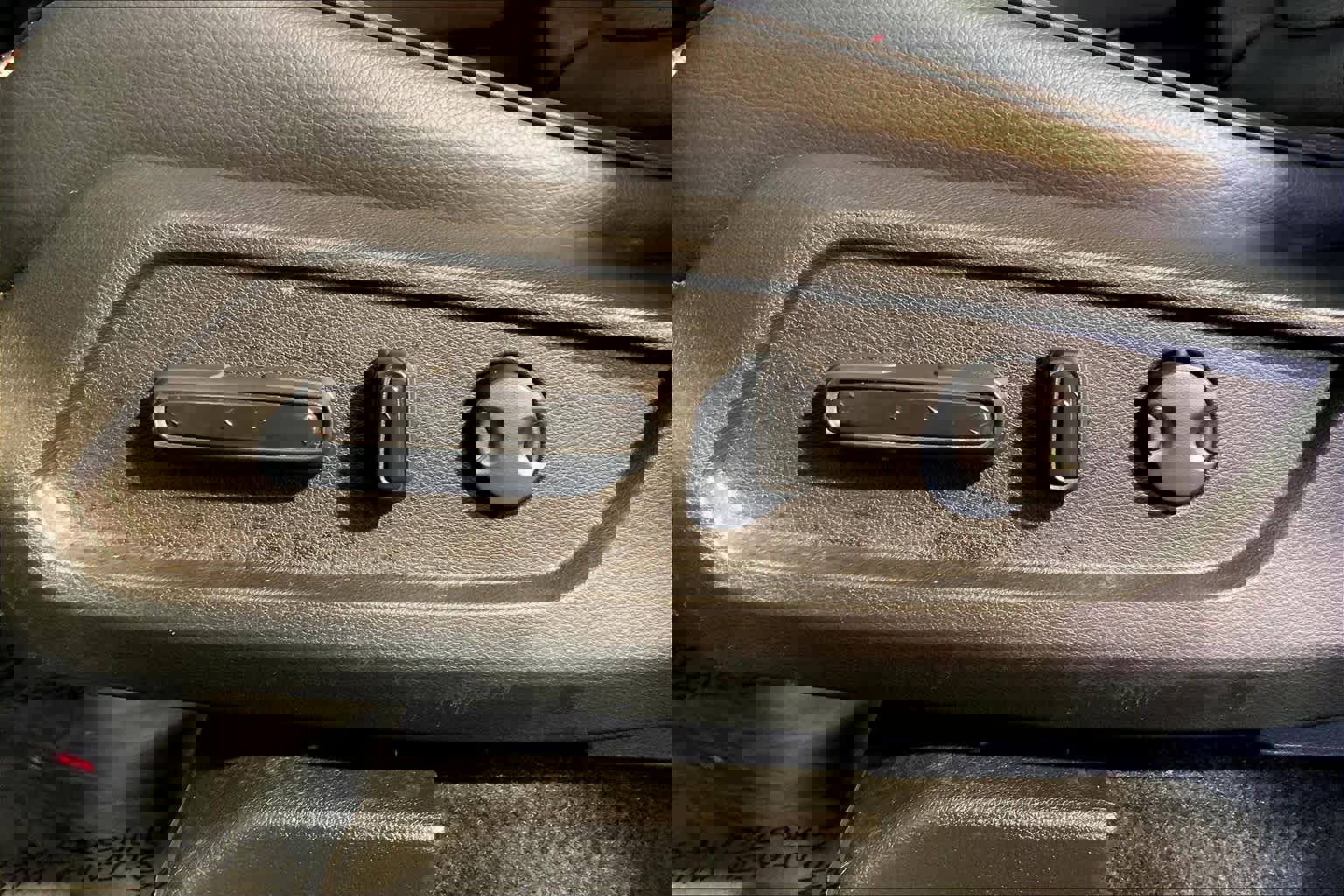 Used 2025 Honda Pilot Black Edition image 38