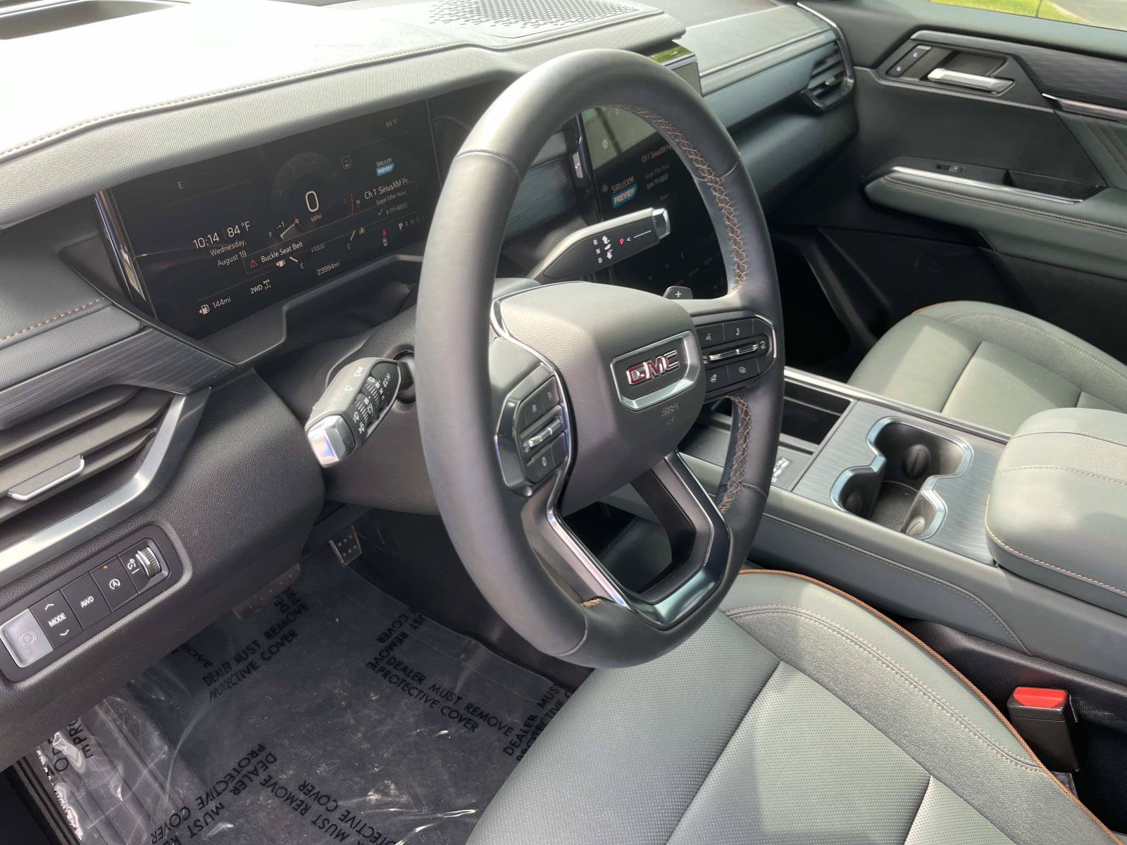 Used 2024 GMC Acadia AT4 w/ Luxury Package AWD/4WD image 27