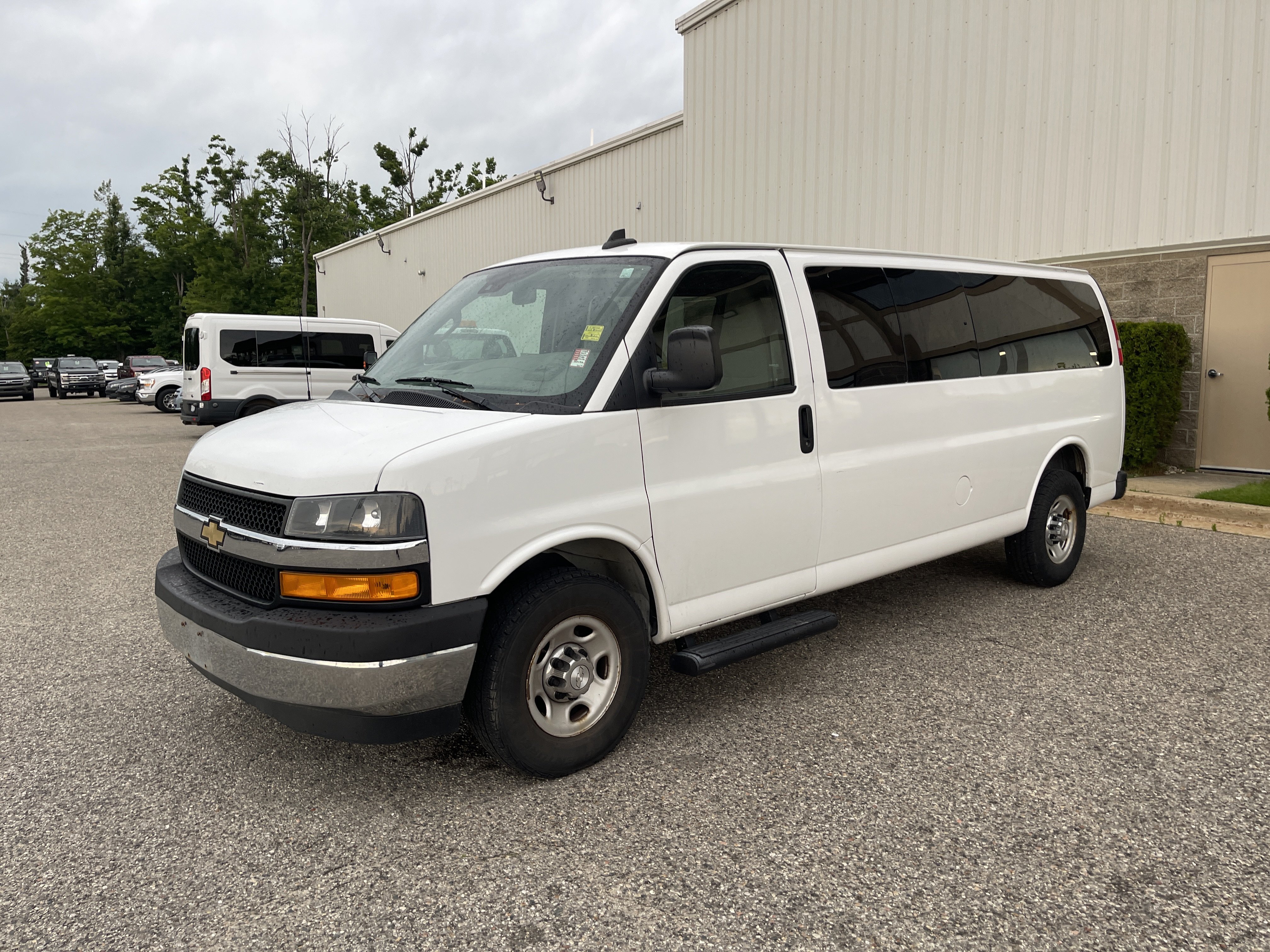 Used 2019 Chevrolet Express 3500 LT w/ LT Preferred Equipment Group RWD image 8