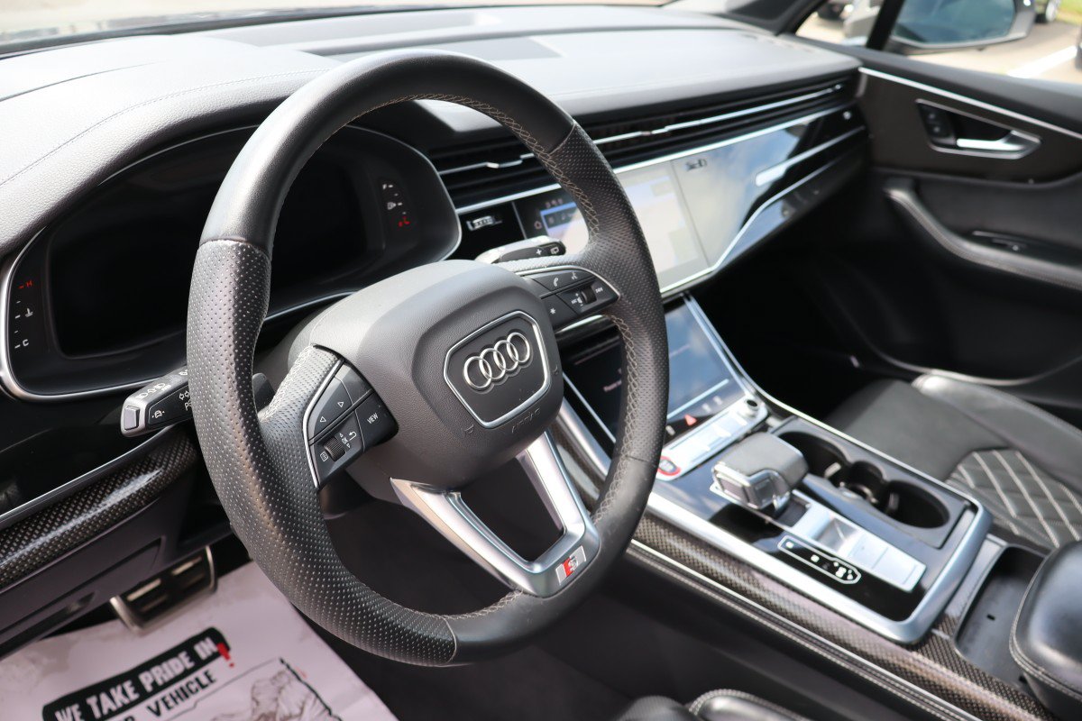 Used 2023 Audi SQ7 Prestige AWD/4WD image 9