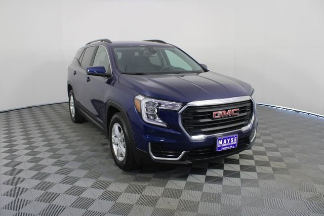 Used 2023 GMC Terrain SLE w/ Driver Convenience Package image 26