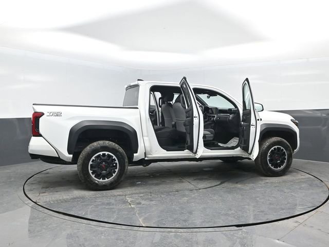 Used 2024 Toyota Tacoma TRD Off-Road image 28