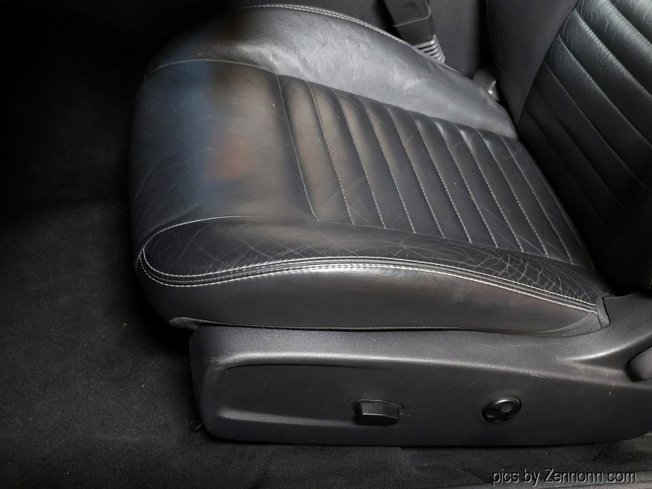 Used 2014 Dodge Challenger R/T Plus RWD image 19