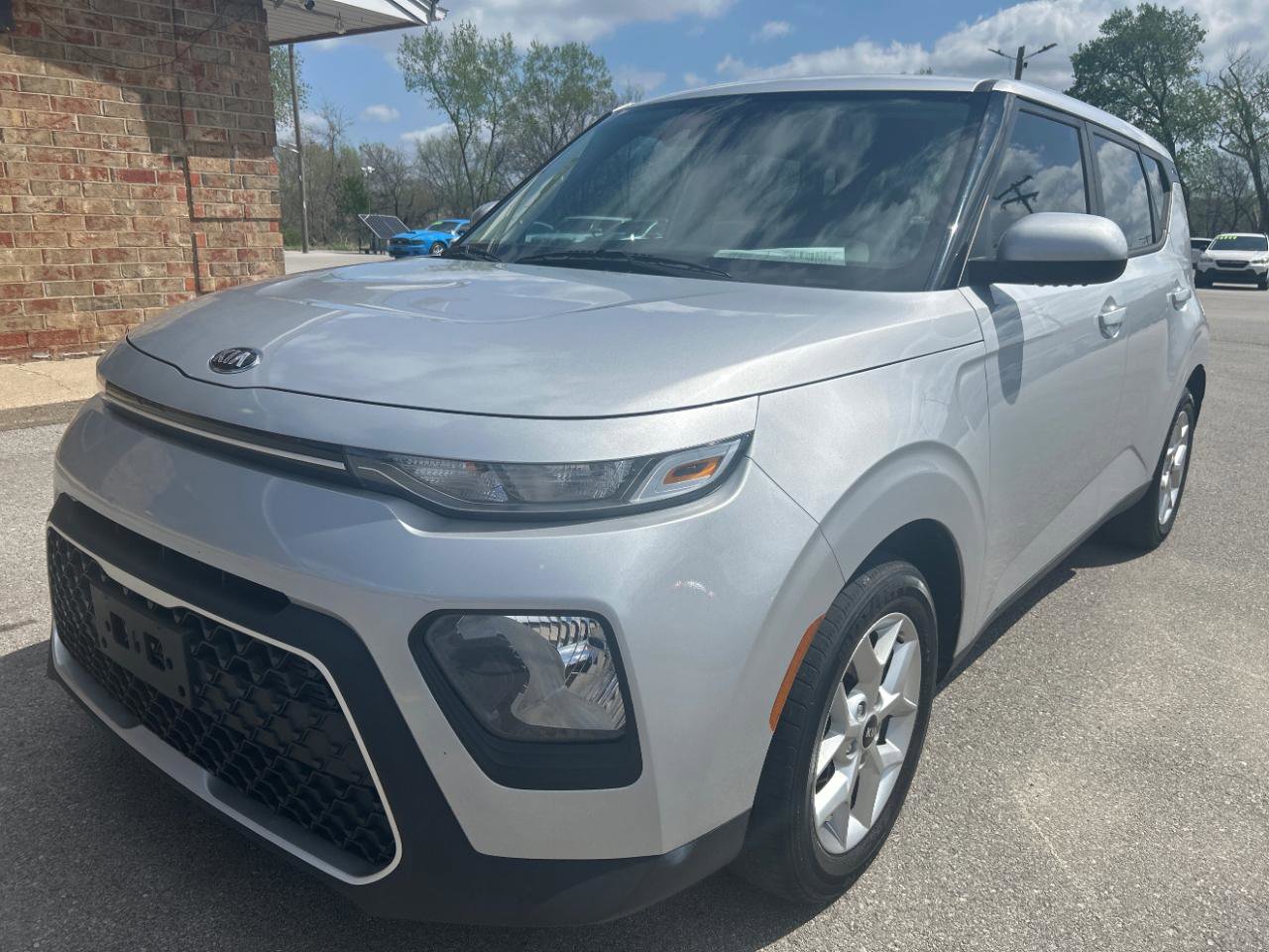 Used 2020 Kia Soul S image 1