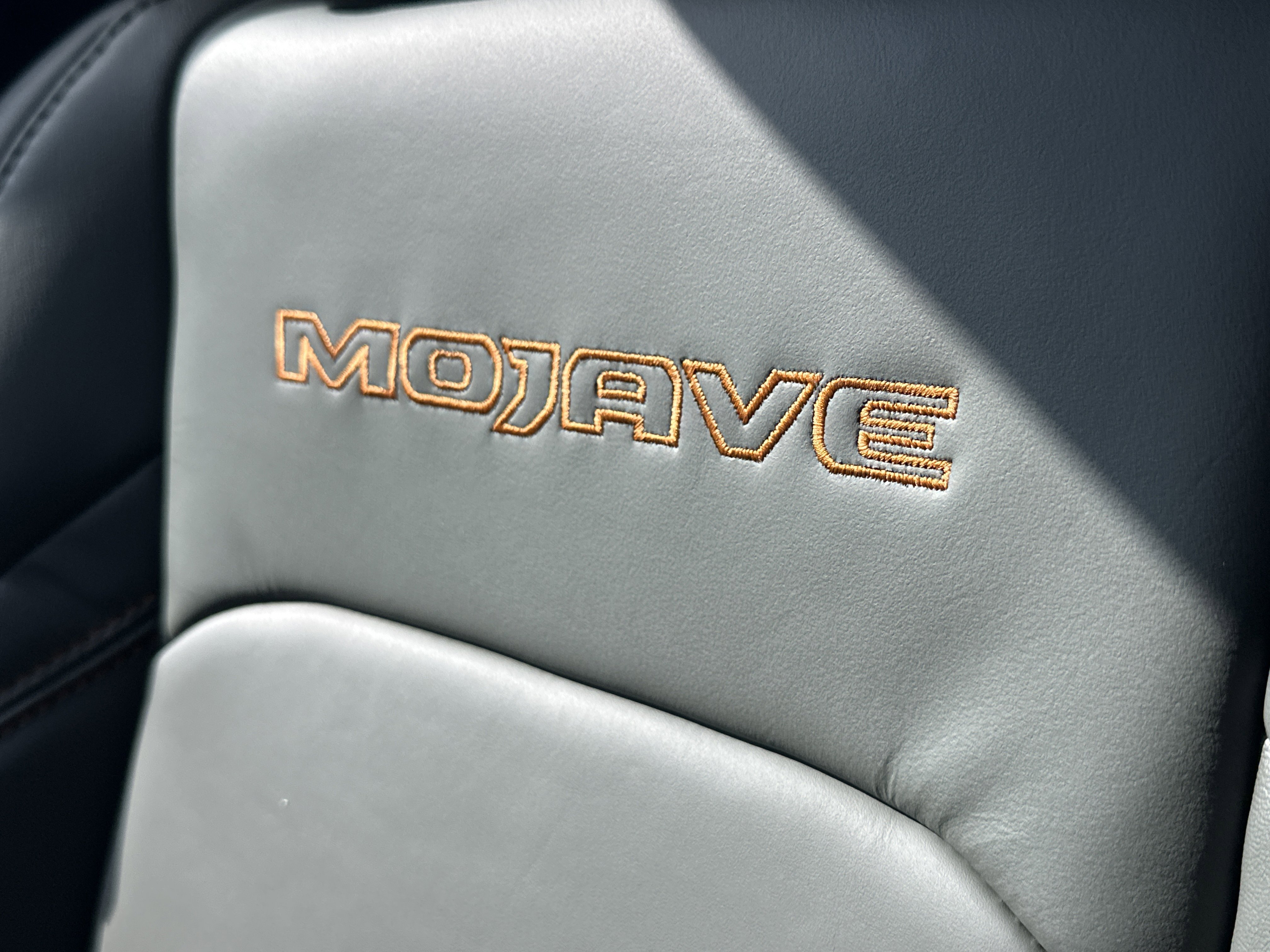 New 2026 Jeep Gladiator Mojave image 4