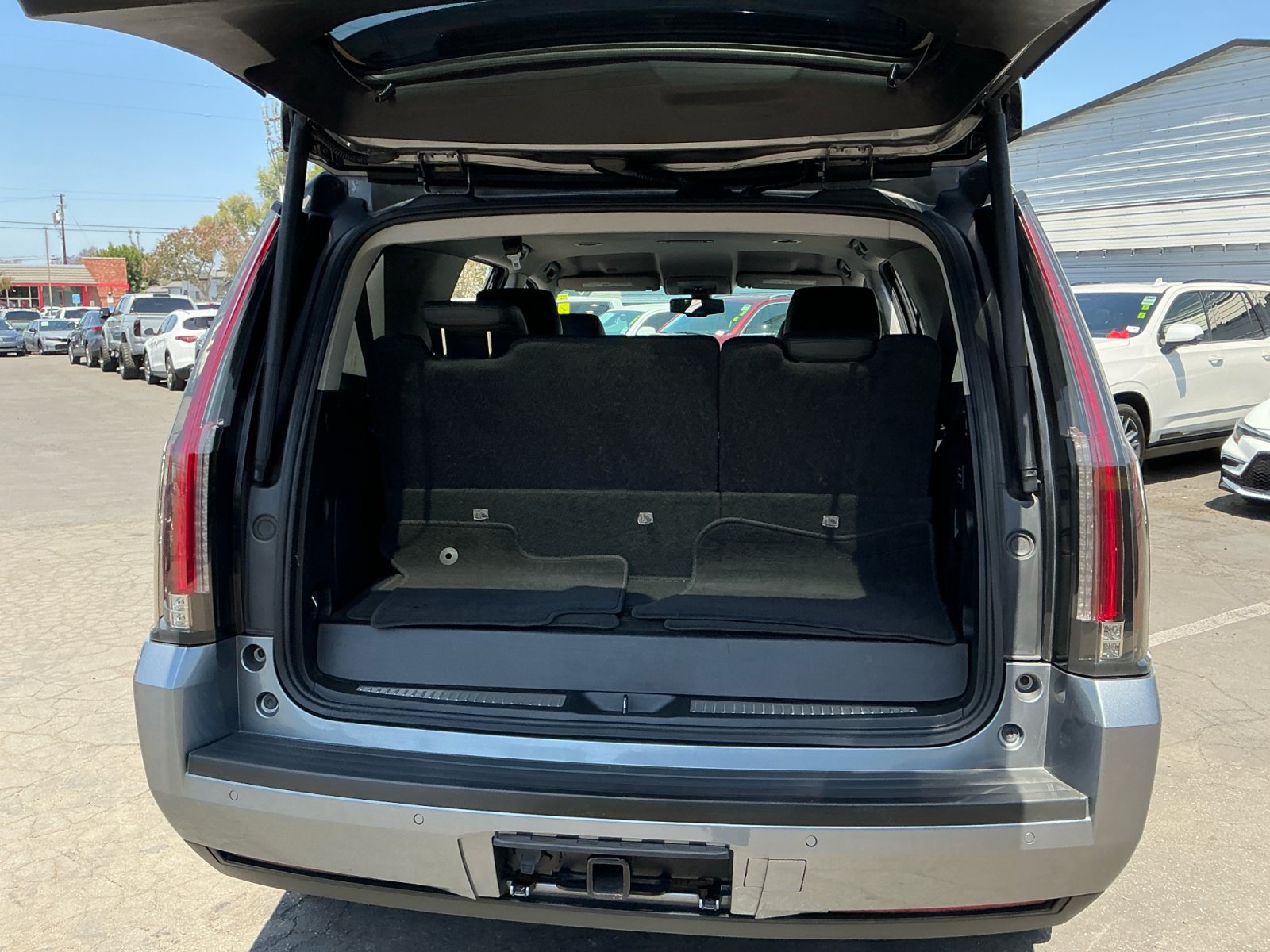 Used 2020 Cadillac Escalade 4WD image 26