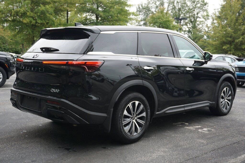 Used 2024 INFINITI QX60 Pure image 6