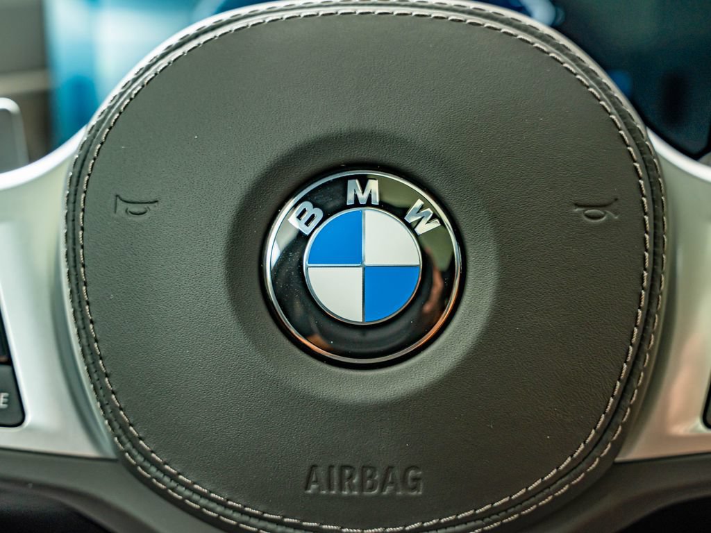 New 2027 BMW X7 xDrive40i w/ Executive Package AWD/4WD image 22