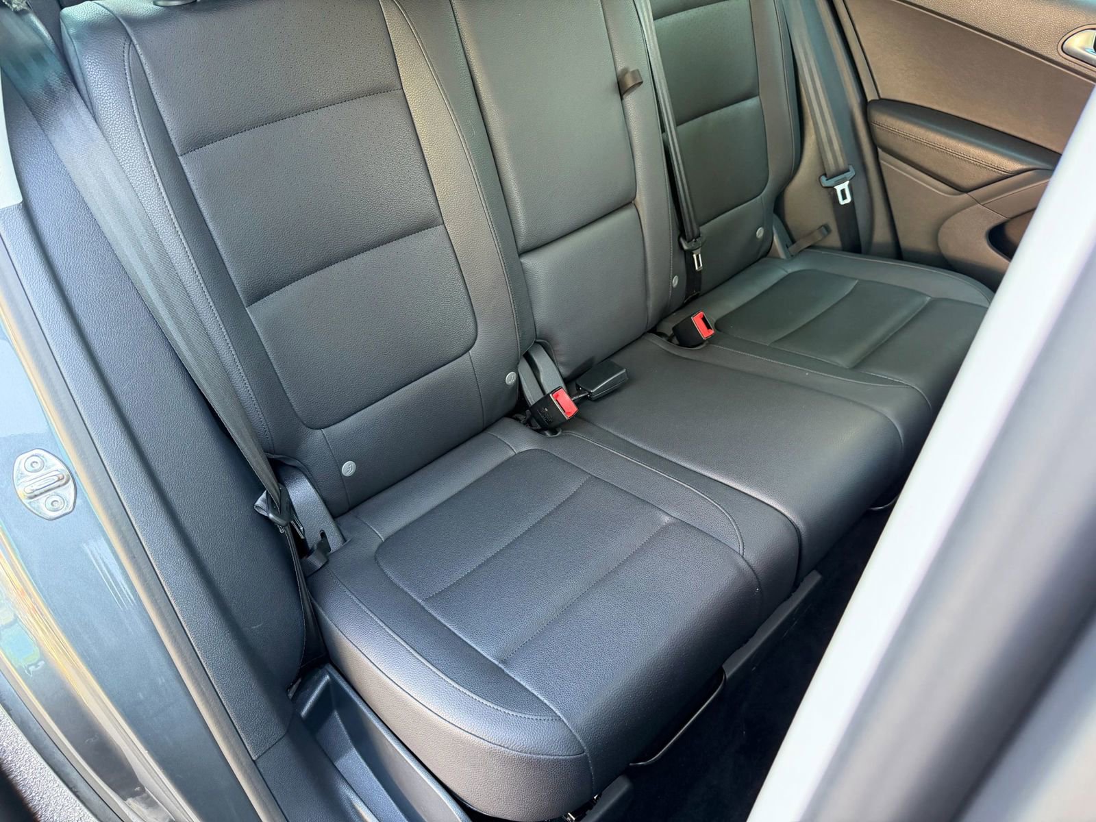 Used 2014 Volkswagen Tiguan S FWD image 20