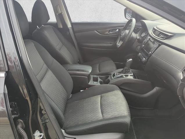 Used 2018 Nissan Rogue SV image 20
