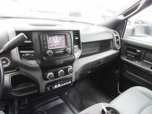 Used 2022 RAM 3500 Tradesman w/ Chrome Appearance Group AWD/4WD image 40